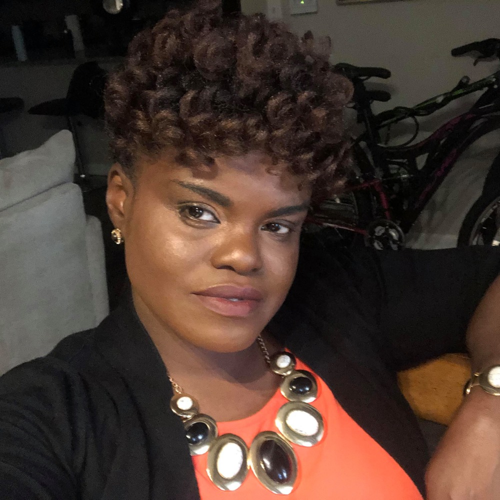 Meet your Posher, Yvetta